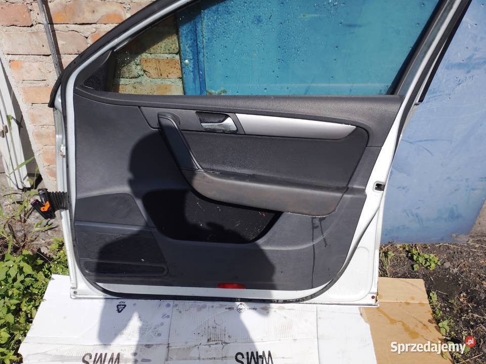 VW PASSAT B7 KOMBI DRZWI PRAWY PRZÓD KOMPLETNE Międzychód sprzedam