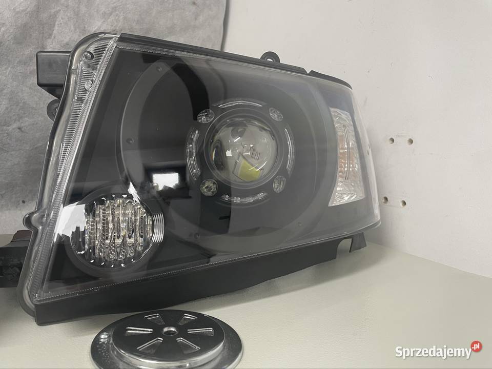 Reflektory Nissan Patrol Y61 GU4 biled Warszawa