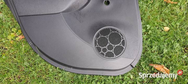 Yaris III Boczek Drzwi Tył Lewy Prawy 676730D030 Nowa Sól