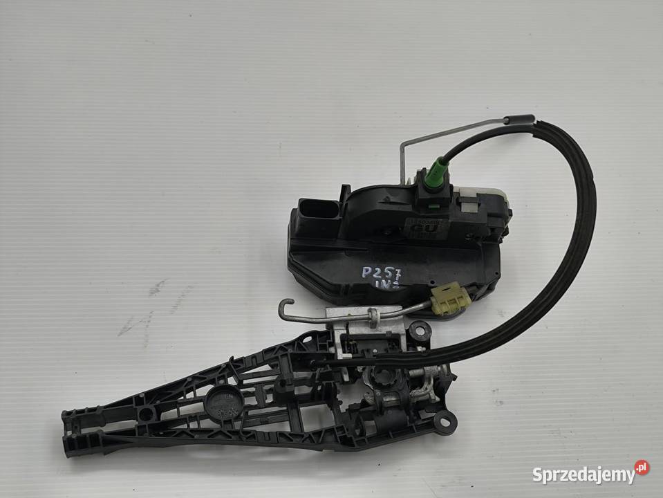 ZAMEK DRZWI PRAWY TYŁ OPEL INSIGNIA A 20CDTI sprzedam