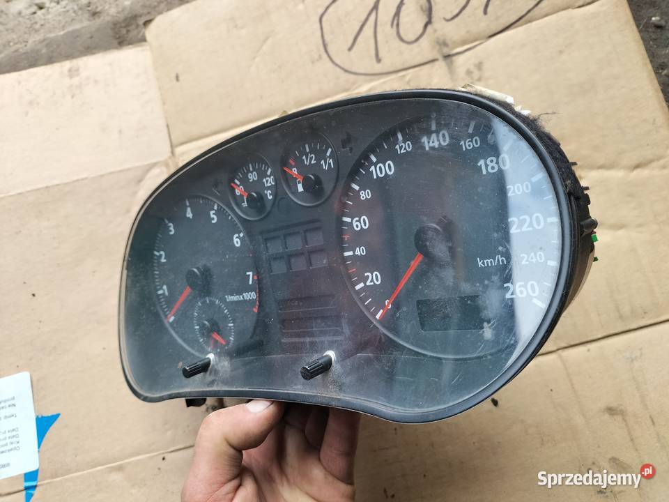 AUDI A3 8L 18 LICZNIK ZEGARY 8L0919860A Kamień-Kolonia
