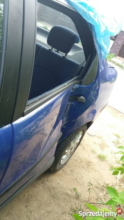 Fiat Albea 12 16v uszkodzony na części 1242cm3 Białystok