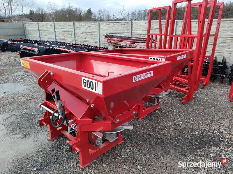 Rozsiewacz nawozu hydraulika STRUMYK TYTAN 17 Lubaczów sprzedam