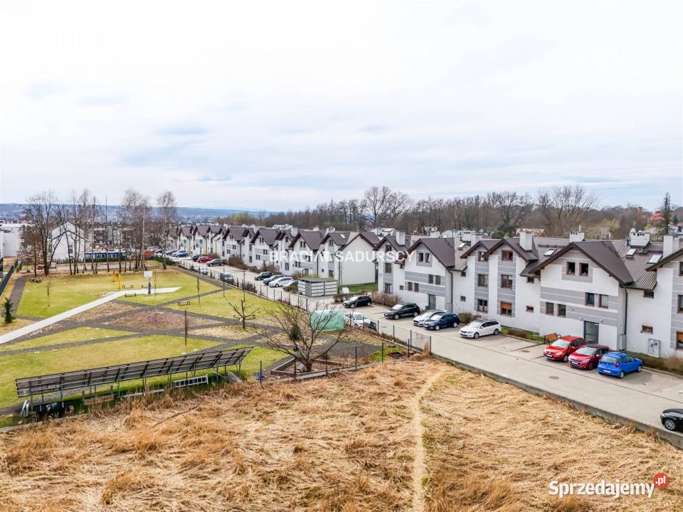 sprzedaży lokalu Kraków Geremka 4712m2