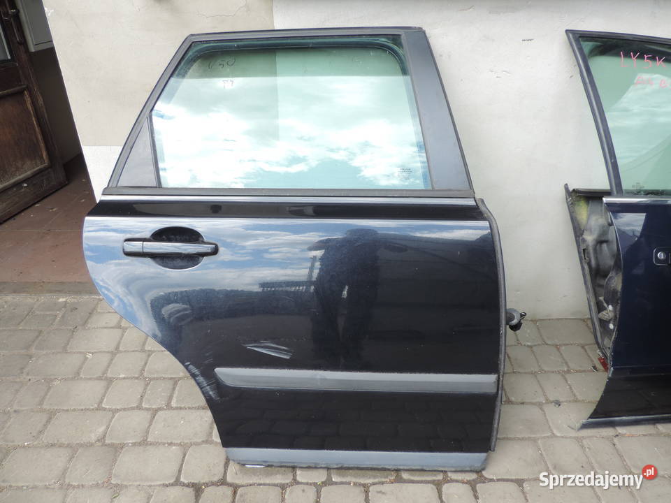 DRZWI PRAWY TYŁ VOLVO V50 Nowy Sącz