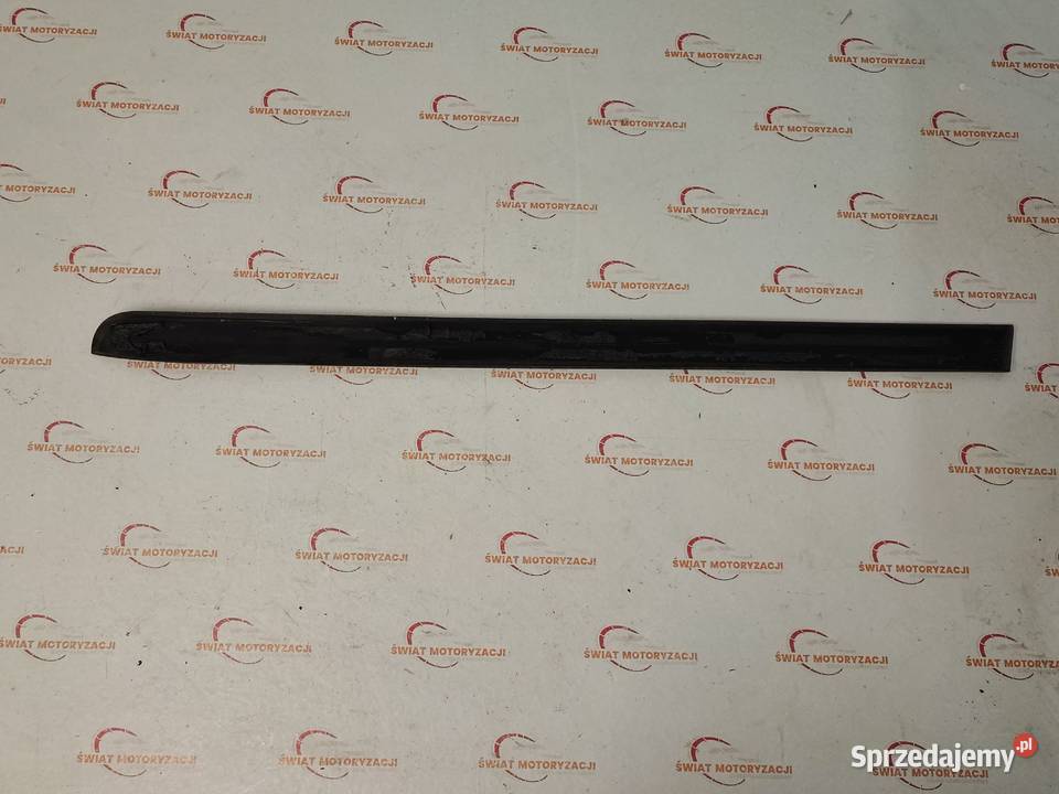 CAYENNE I 7L5 12r listwa ozdobna lewa tył osobowe świętokrzyskie Kielce sprzedam