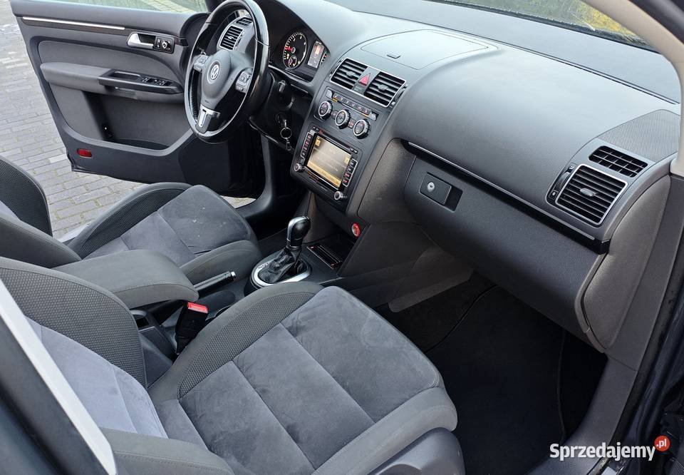 Volkswagen Touran 20 TDI 177 DSG dobrze Rok produkcji 2014 sprzedam