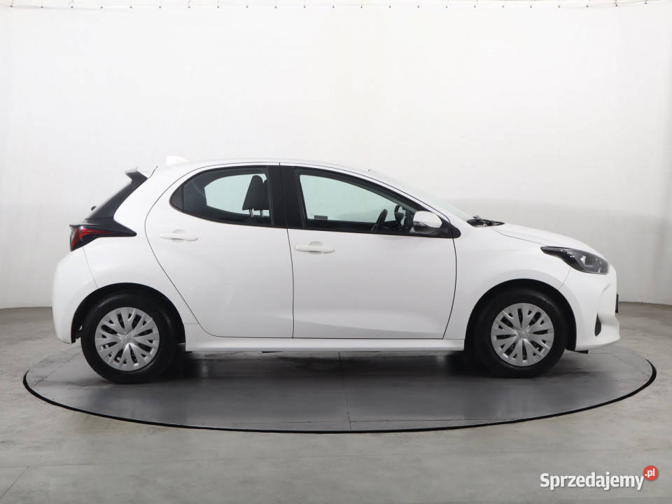 Toyota Yaris 15 Hybrid Katowice sprzedam