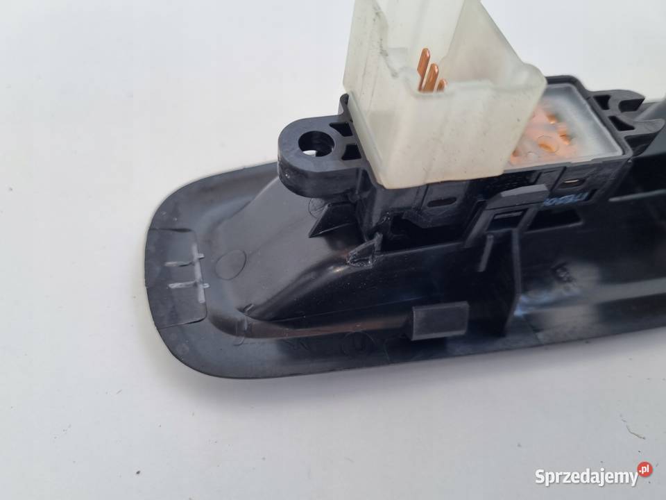 Renault Kadjar PRZEŁĄCZNIK SZYBY PANEL prawy tył Rudka