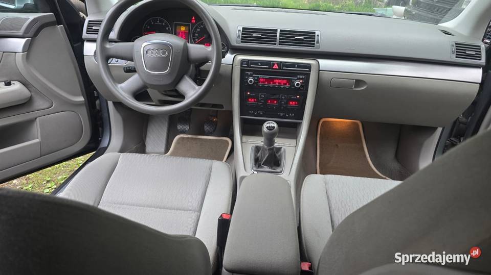 Audi A4 Avant 16 MPI 102 konie mech Prosty i wspomaganie kierownicy Audi mazowieckie Radom