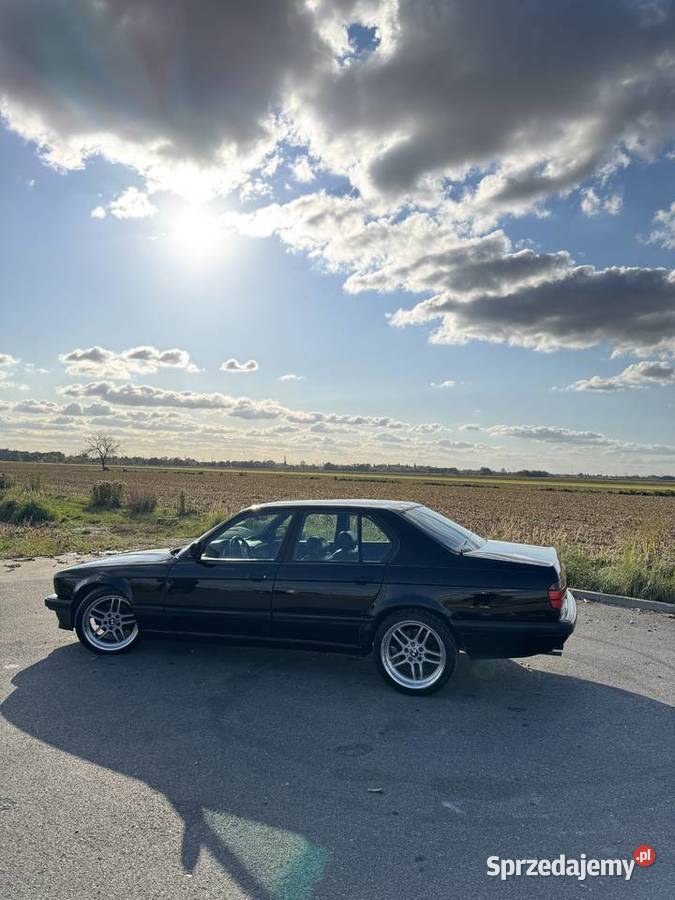 BMW E32 SERIA 7 1992r 3.5L SKÓRY/ALUFELGI 18’/BLACK HELLA/NOWE OPONY