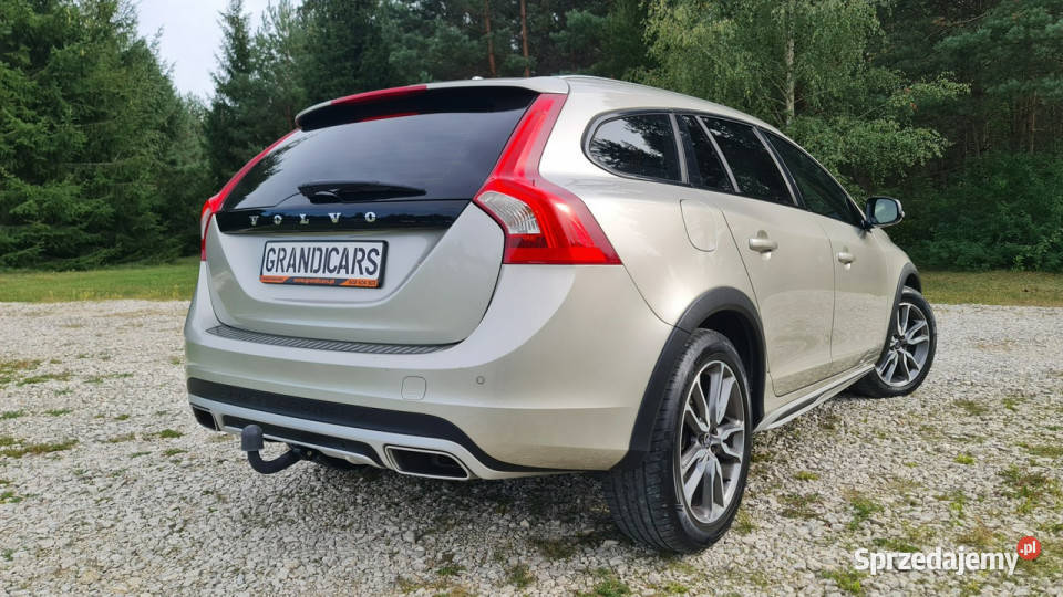 Volvo V60 Cross Country 20d 150 Cross Country czujnik parkowania sprzedam