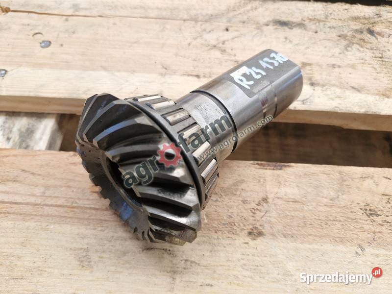 Wałek John Deere 6810 6910 Byków