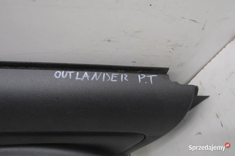 BOCZEK TAPICERKA DRZWI PRAWY TYŁ TYLNA