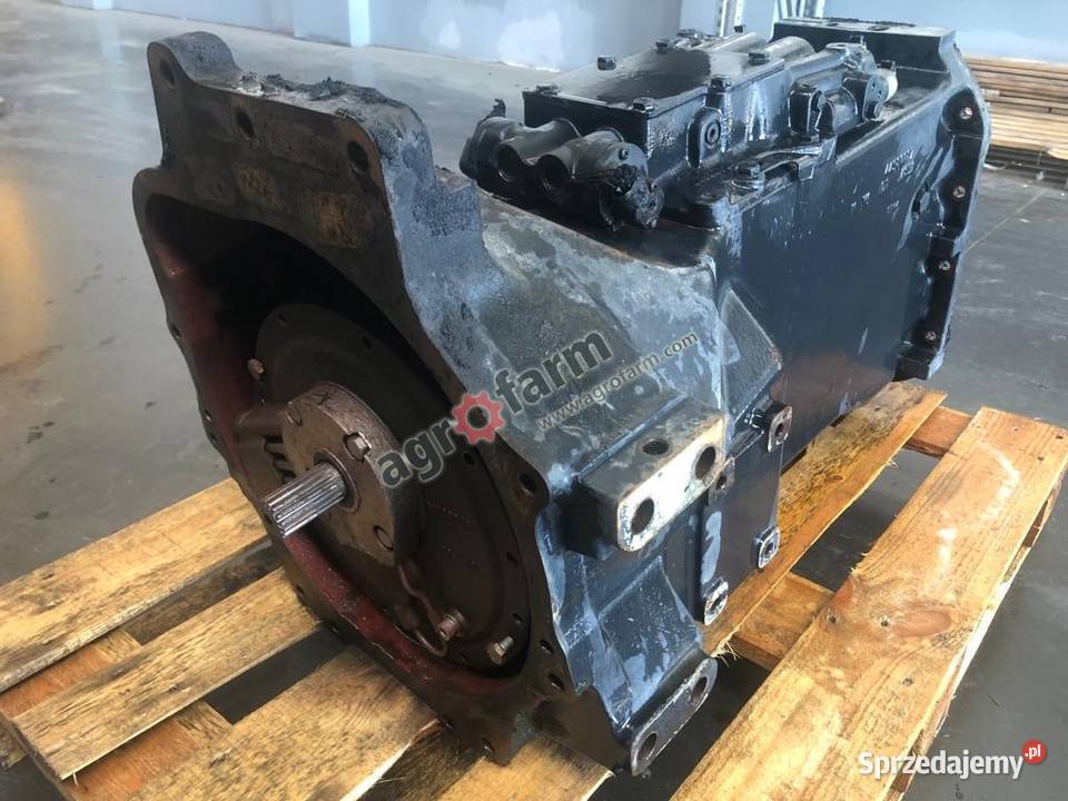 Skrzynia biegów Holland TS100A 47132498 Skrzynia biegów Byków sprzedam