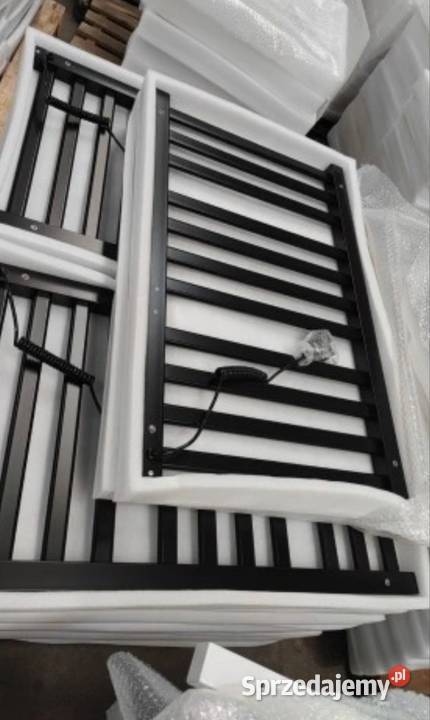 Elektryczny Grzejnik na Ręczniki z Ekranem LED Grzejniki Czersk