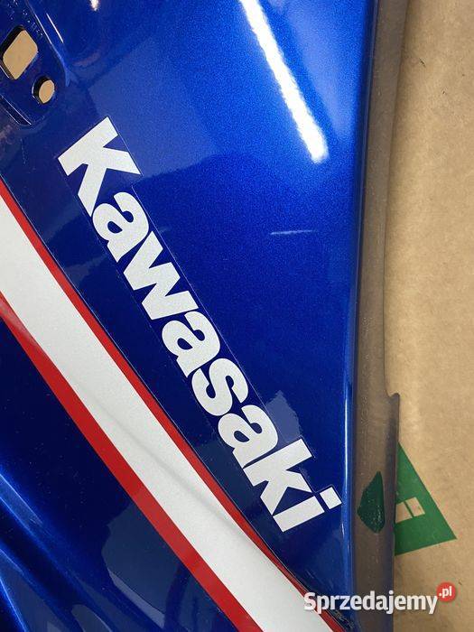 Kawasaki GPX 600 R owiewka boczna Lewa Bok wielkopolskie