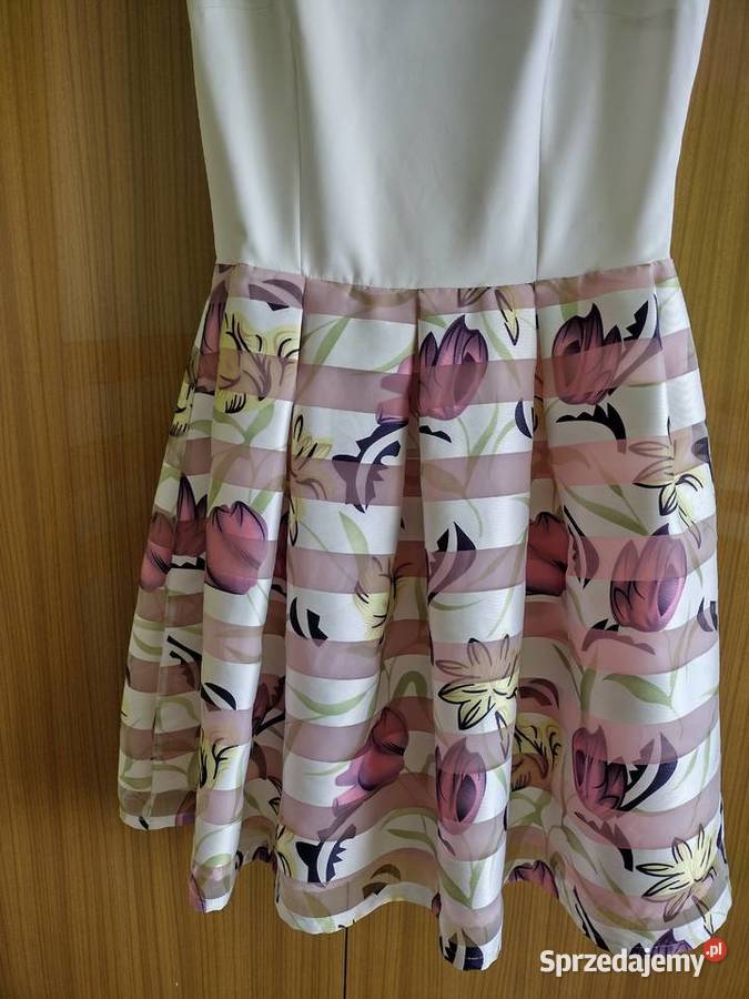 Piękna sukienka rozkloszowana Lubartów