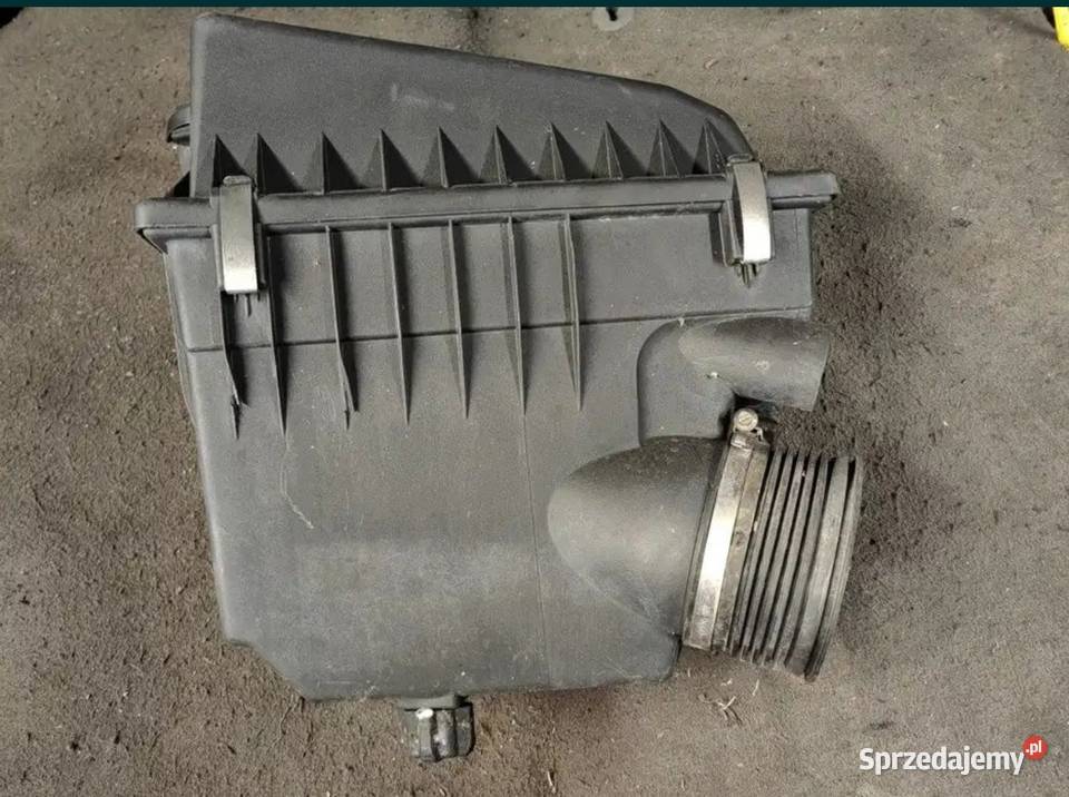 Obudowa filtra powietrza lewa BMW E38 v12 750i Żory