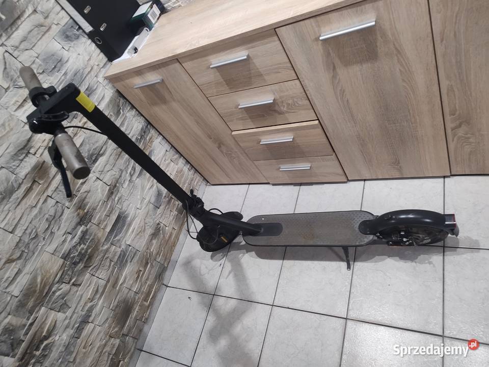 Hulajnoga elektryczna Xiaomi 365 sprawna sprzedam