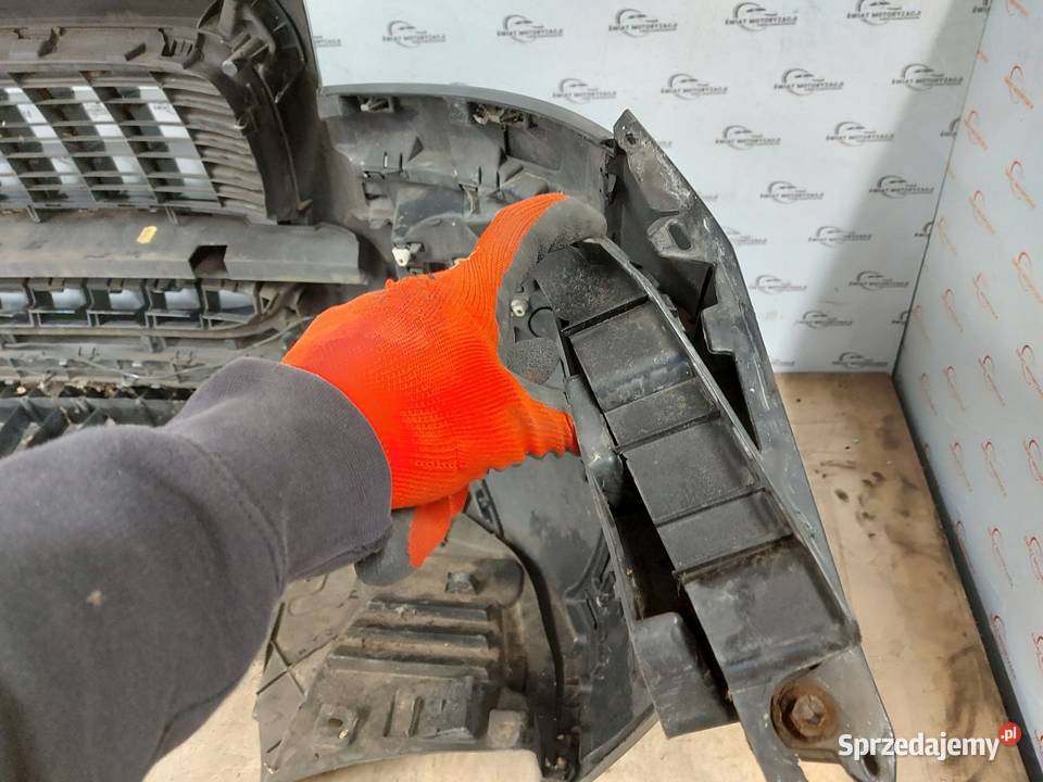 PEUGEOT 3008 10r zderzak przód Kielce sprzedam