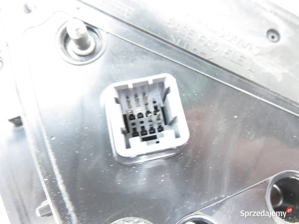 LUSTERKO LEWE HYUNDAI i30 I LIFT FD 876102R100 osobowe