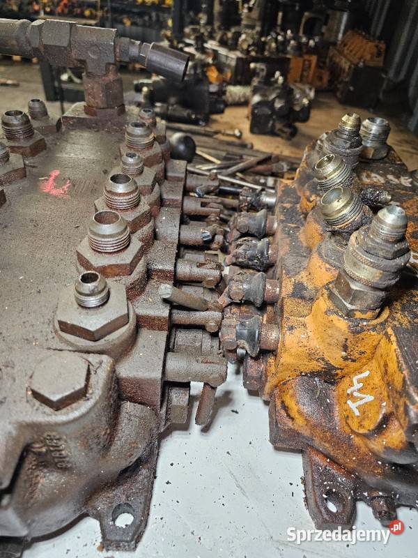 Rozdzielacz hydrauliczny koparki Case do Gdynia sprzedam
