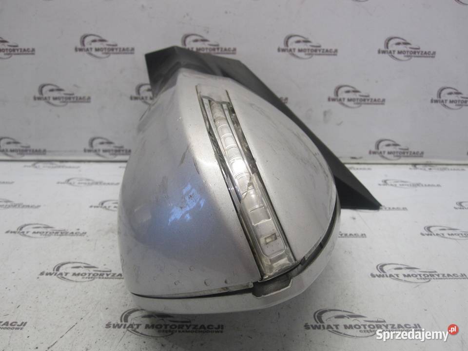 HYUNDAI i40 13r lusterko lewe E4023588 E4023589