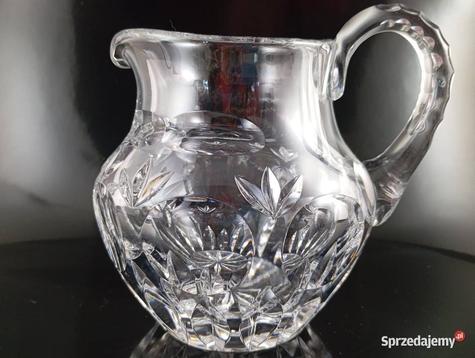 Kryształowy dzbanuszek na wodę sprzedam