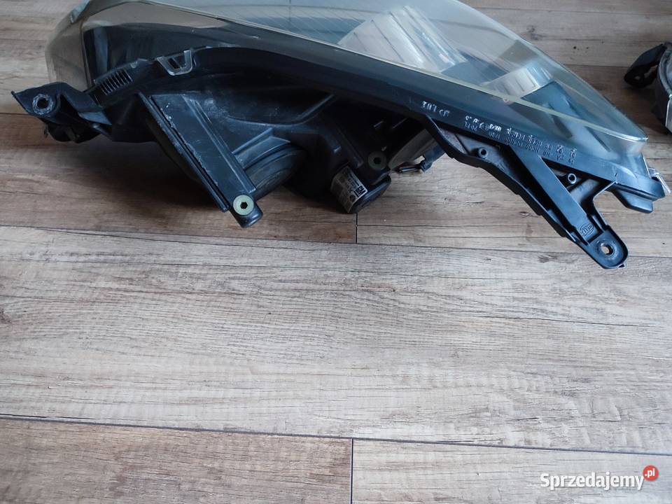 Lampy przednie opel astra H GM HELLA Włocławek