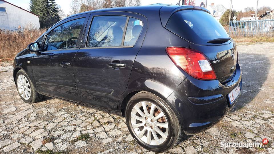 Opel Corsa 12 16V Benzyna 80 Klima sprawna Alu światła przeciwmgielne sprzedam