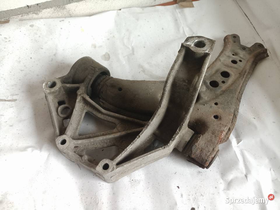 wahacz ze wspornikiem polo 9n Serock