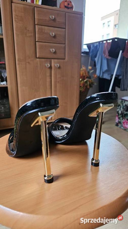 Sexy klapki na szpilce 37 czarne lakierowane Szczecin