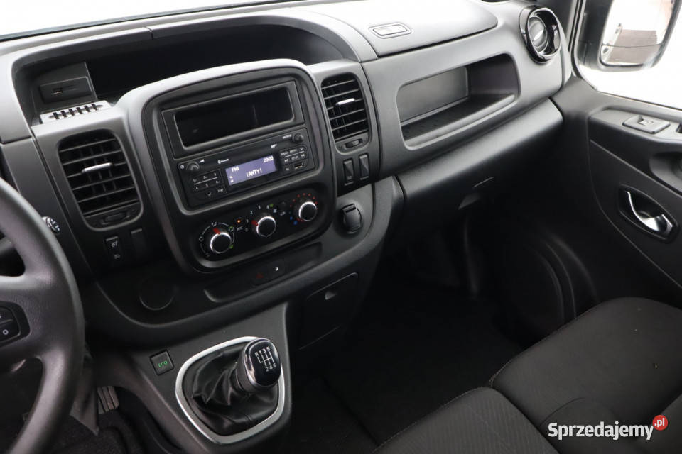 Renault Trafic 20 dCi gniazdo USB Zabrze
