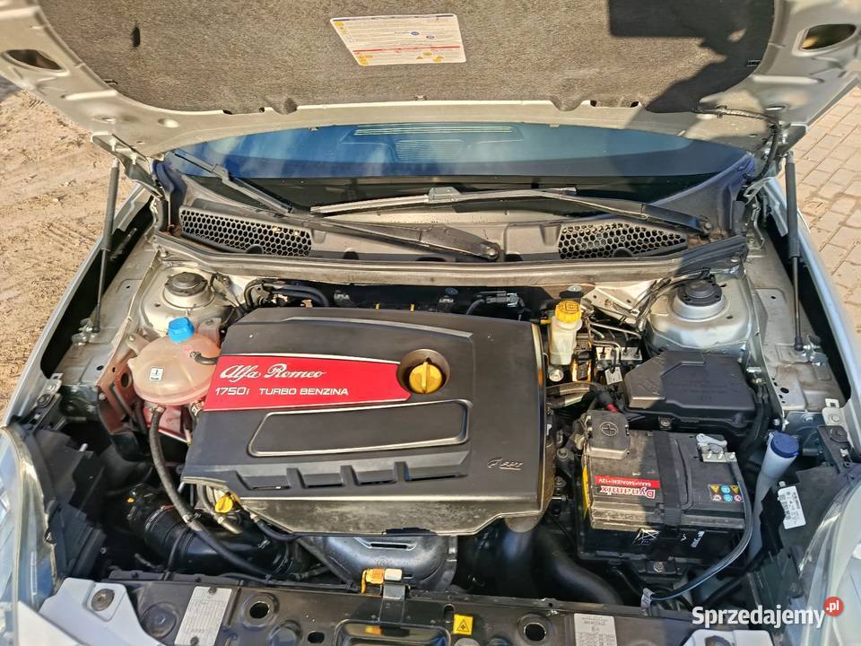 Sprzedam ładną Alfe Romeo Giulietta 175 TBI poduszka powietrzna Września