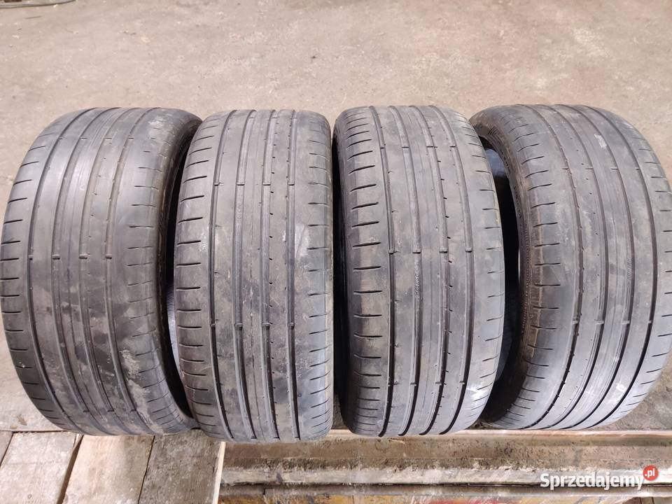 Komplet opon Dunlop Sport MAXX RT2 22540 R18 18cale