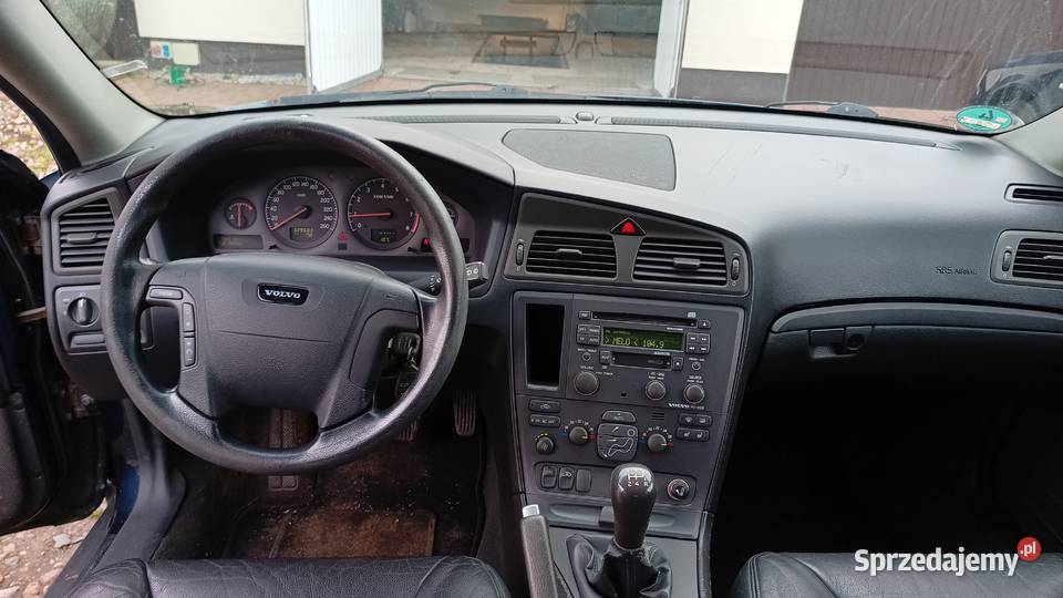 Części Volvo V70 z 2002 roku 24i 140 kod lakieru Kętrzyn