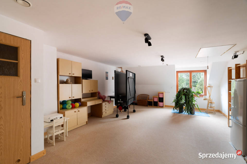 Klimatyczny dom odrębne mieszkanie duża działka wielkopolskie Jerzykowo