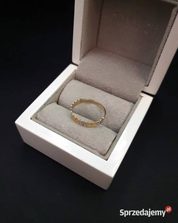 ŁADNY ZŁOTY PIERŚCIONEK ZDOBIONY BIAŁYM ZŁOTEM zachodniopomorskie Kołobrzeg