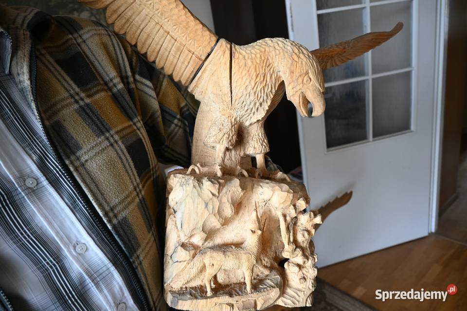 Rzeźby drewniane orły z rozpostartymi skrzydłami świętokrzyskie Kielce