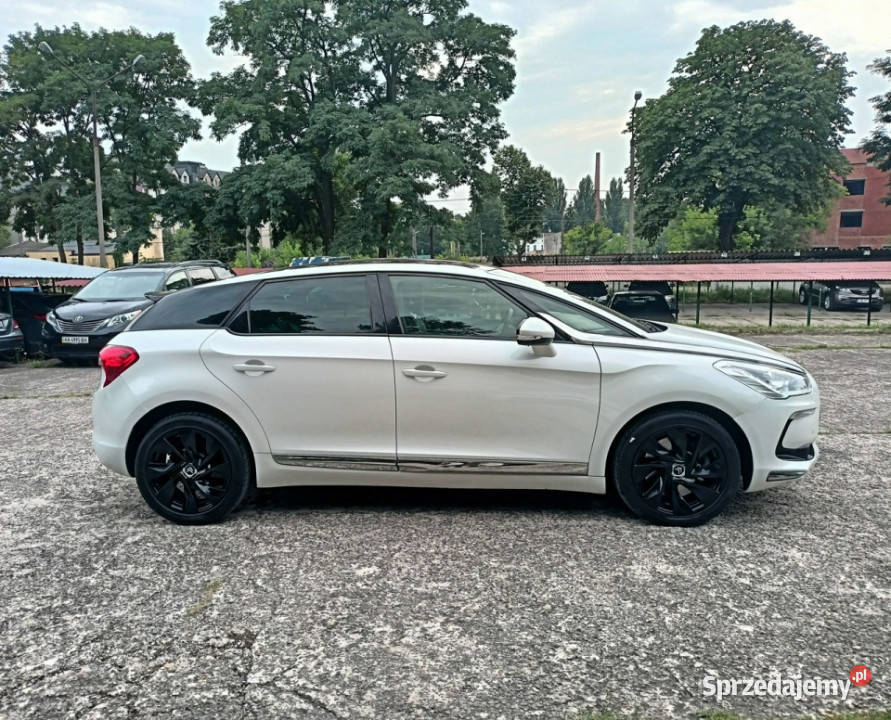 Citroen DS5 model 2015 najbogatsza wersja szyberdach łódzkie Tomaszów Mazowiecki