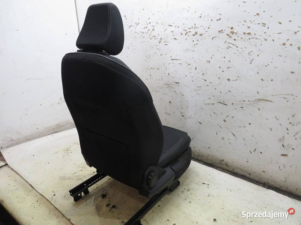 FOTEL PRAWY PRZÓD PRZEDNI FORD FIESTA MK8 5D