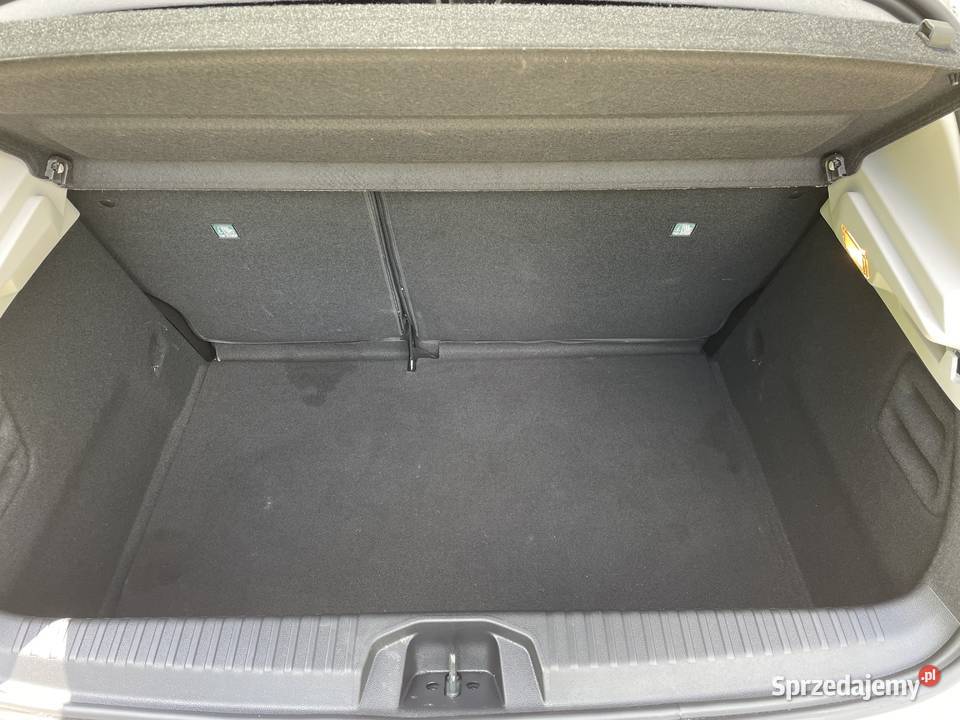Renault Clio 10 ZEN bogate pakiety krajowe stan 14850km Kraków