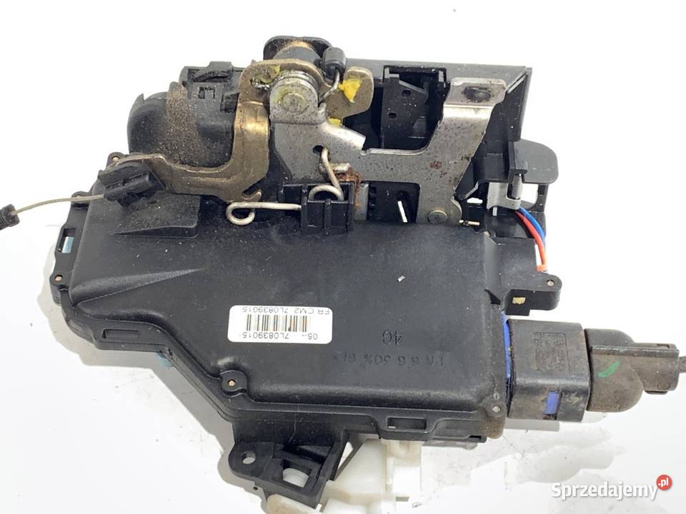 ZAMEK DRZWI LEWY TYŁ VW GOLF V Hatchback