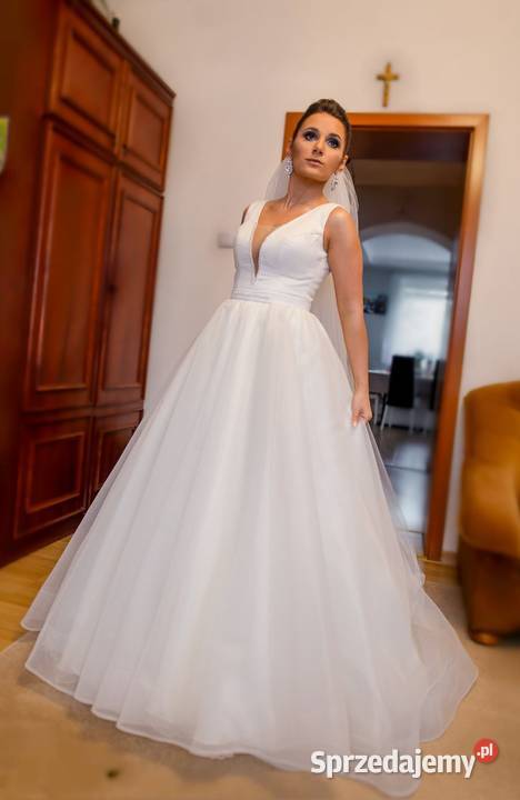suknia ślubna księżniczka 36S śmietankowa z