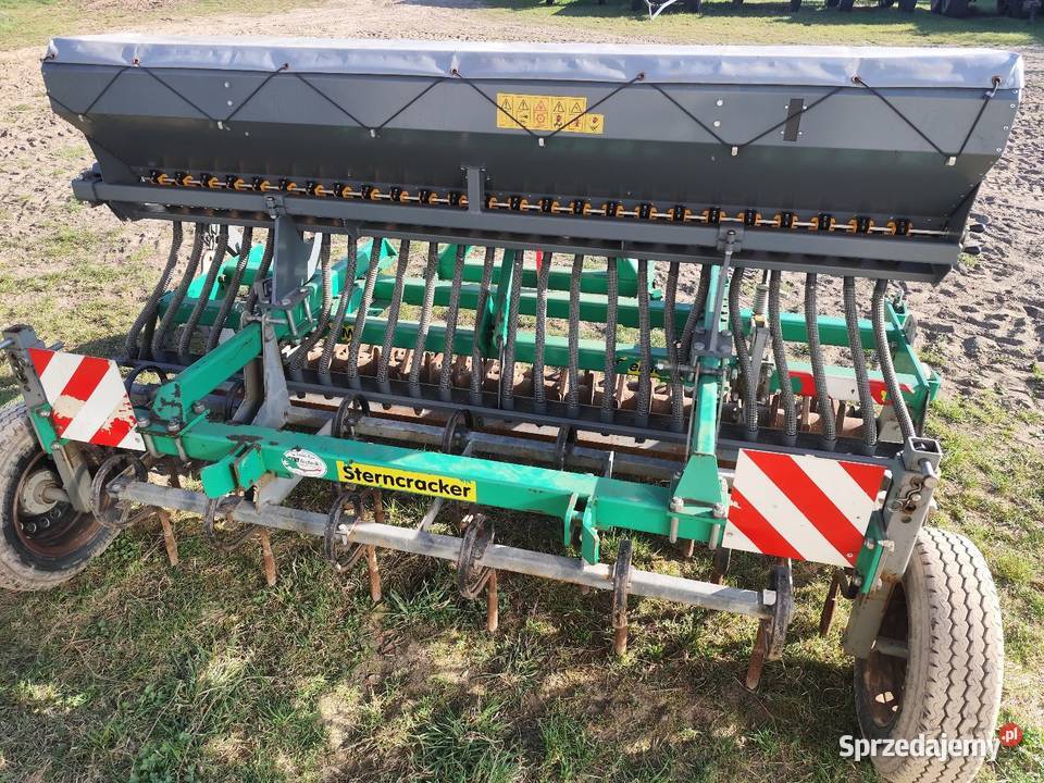 Siewnik poplonów trawy Unia Alfa 550253 na mazowieckie Chyliny