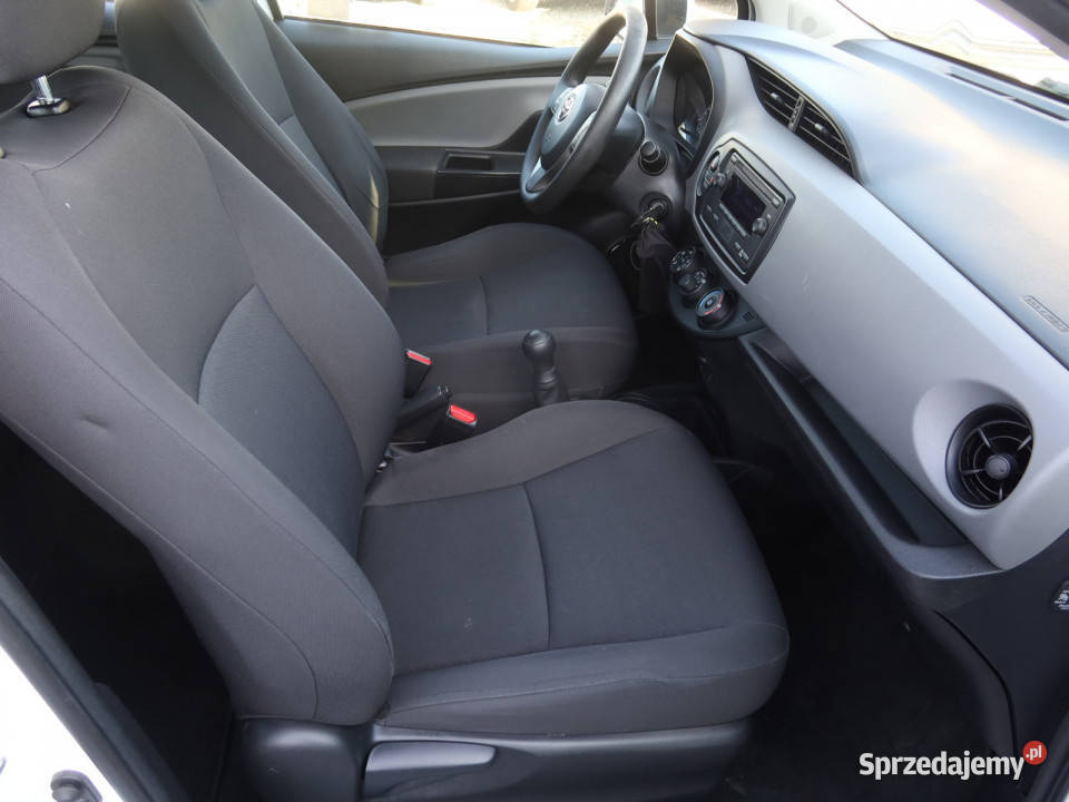 Toyota Yaris 10 VVTi komputer pokładowy