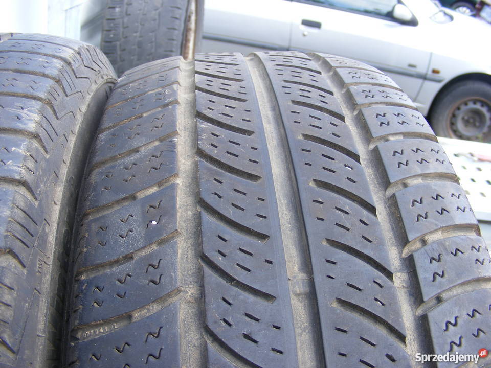 Para opon zimowych CONTINENTAL 20565r 16C DOT