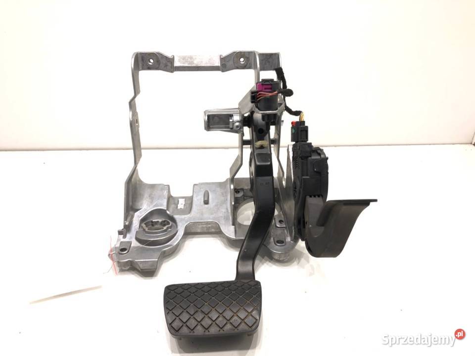 PEDAŁY AUDI A4 B8 0715 8K1723523 18 160