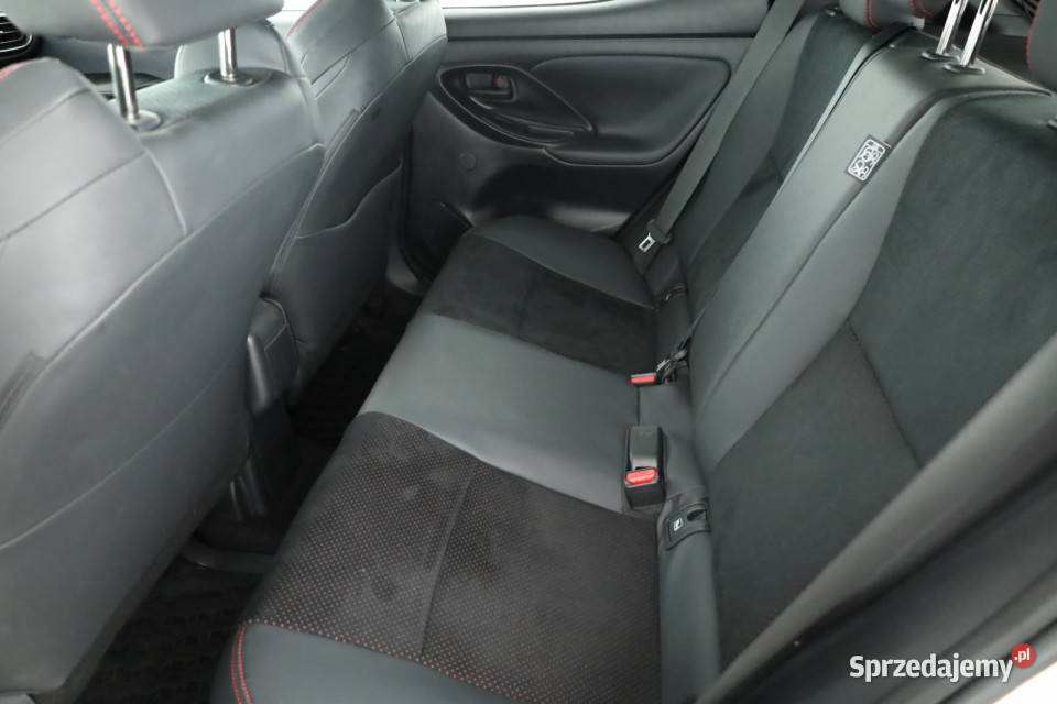 Toyota Yaris 15 VVTi Hybrid Piaseczno